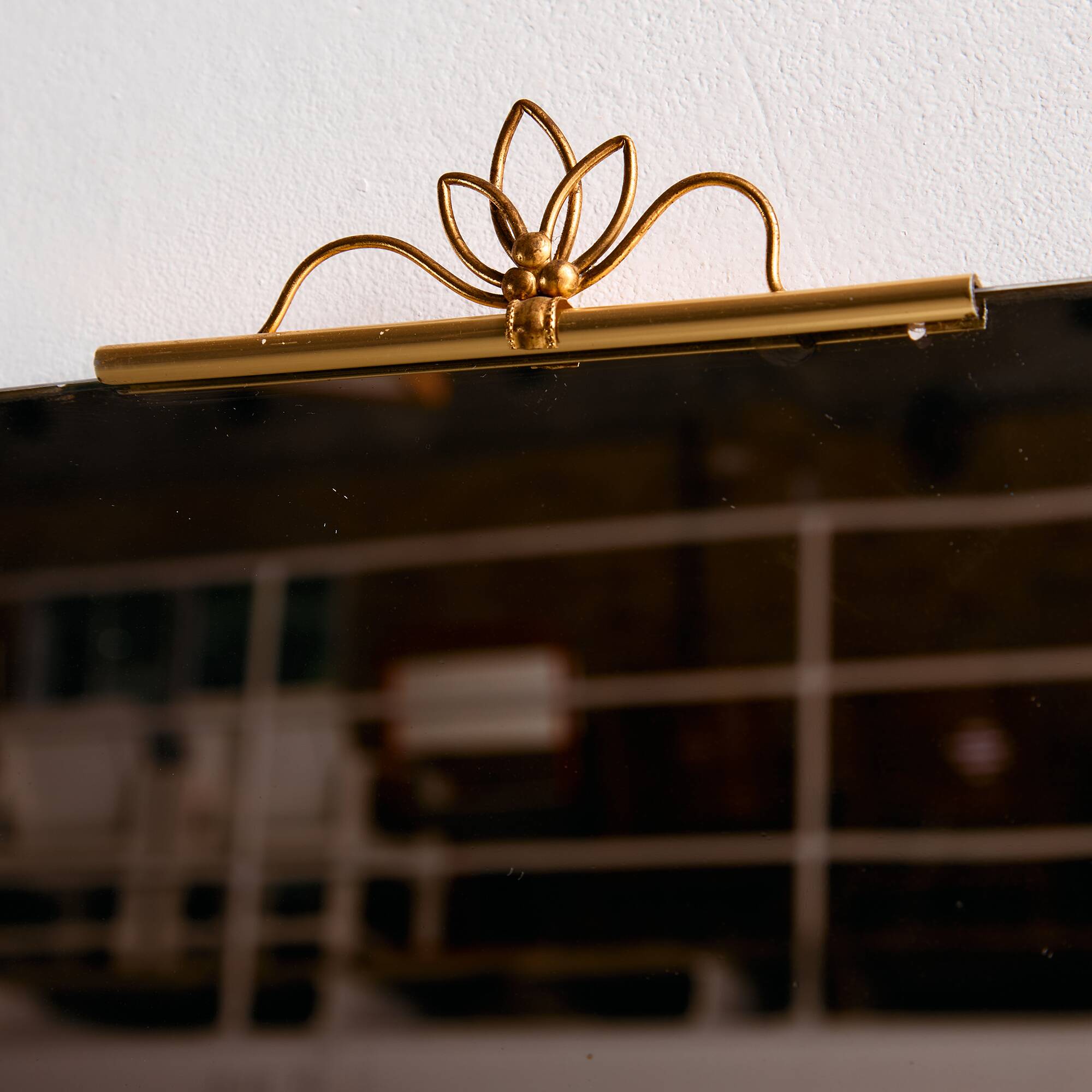 MK11290 Metal framed mirror