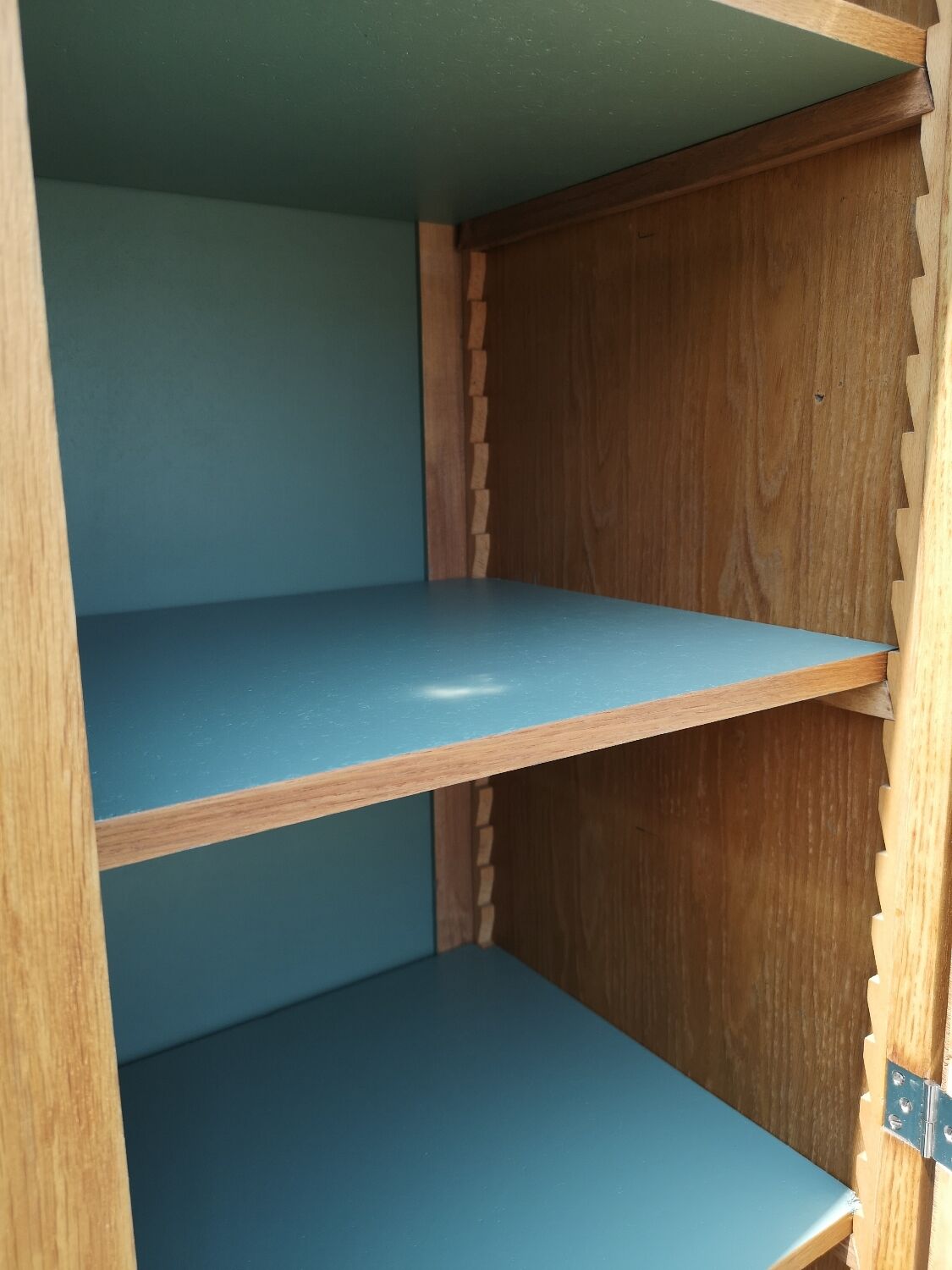 Compact vintage cabinet