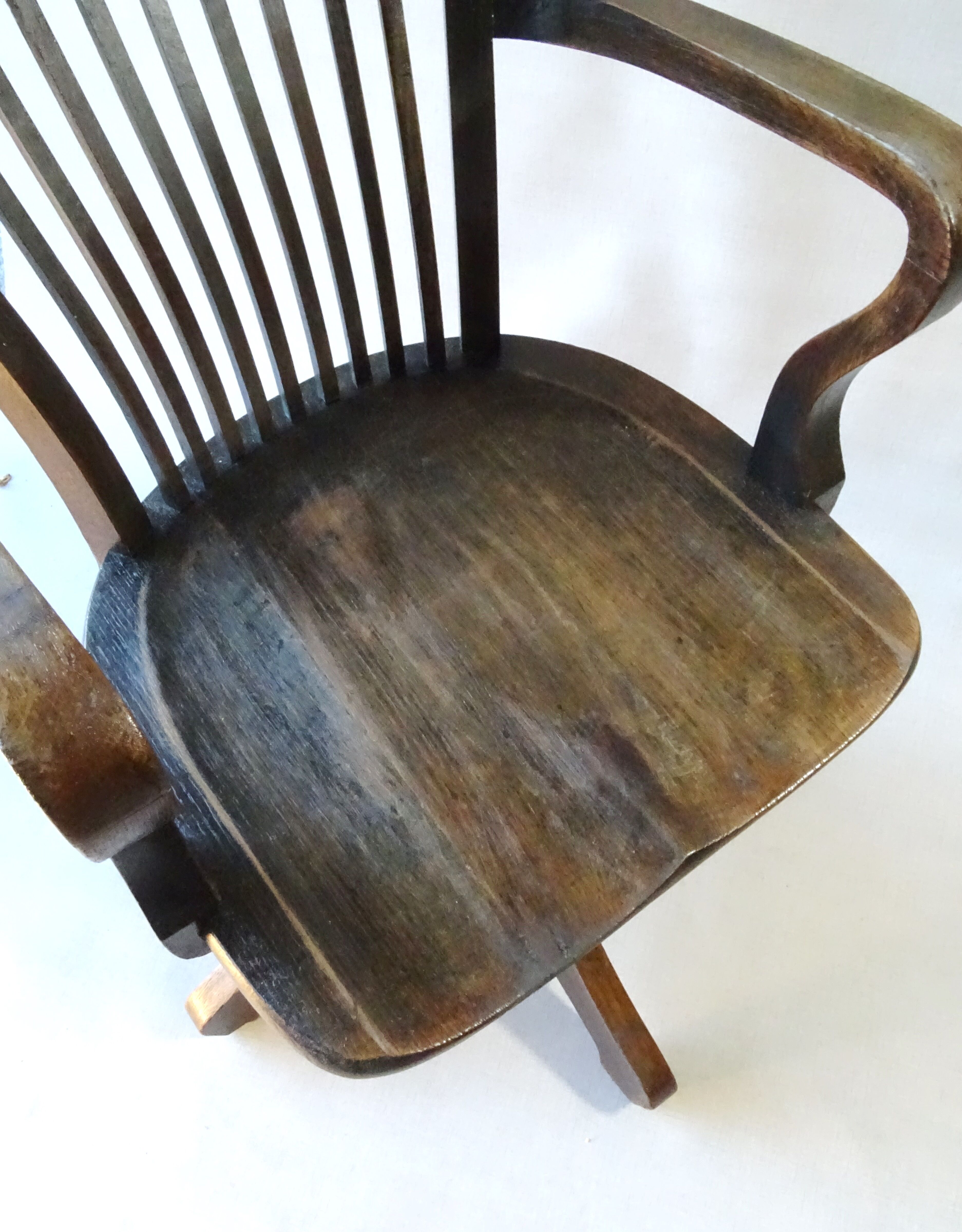 American office armchair with screws, solid oak, 1925/1930