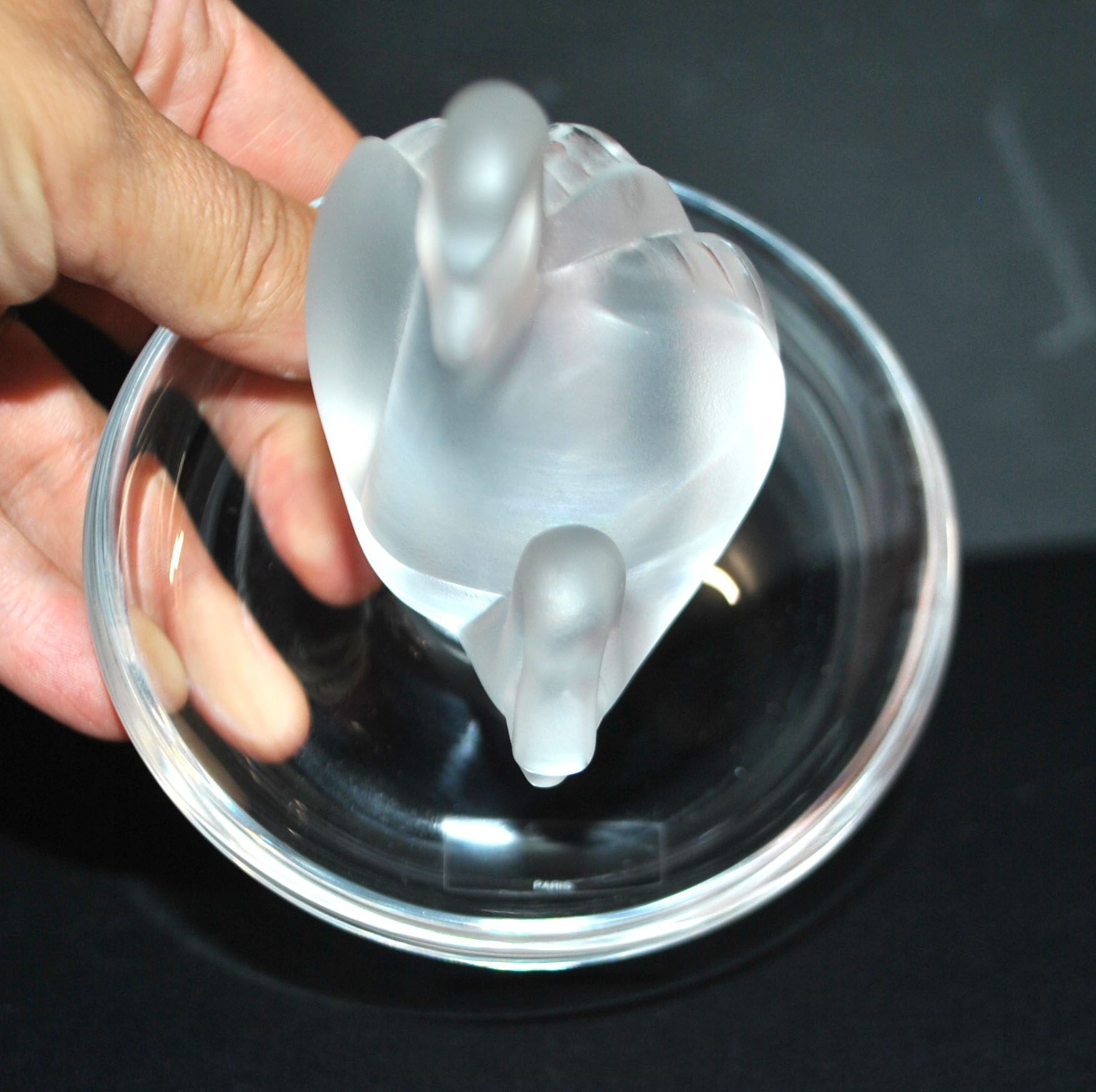 Lalique ring dish bird swan in frosted crystal and signed