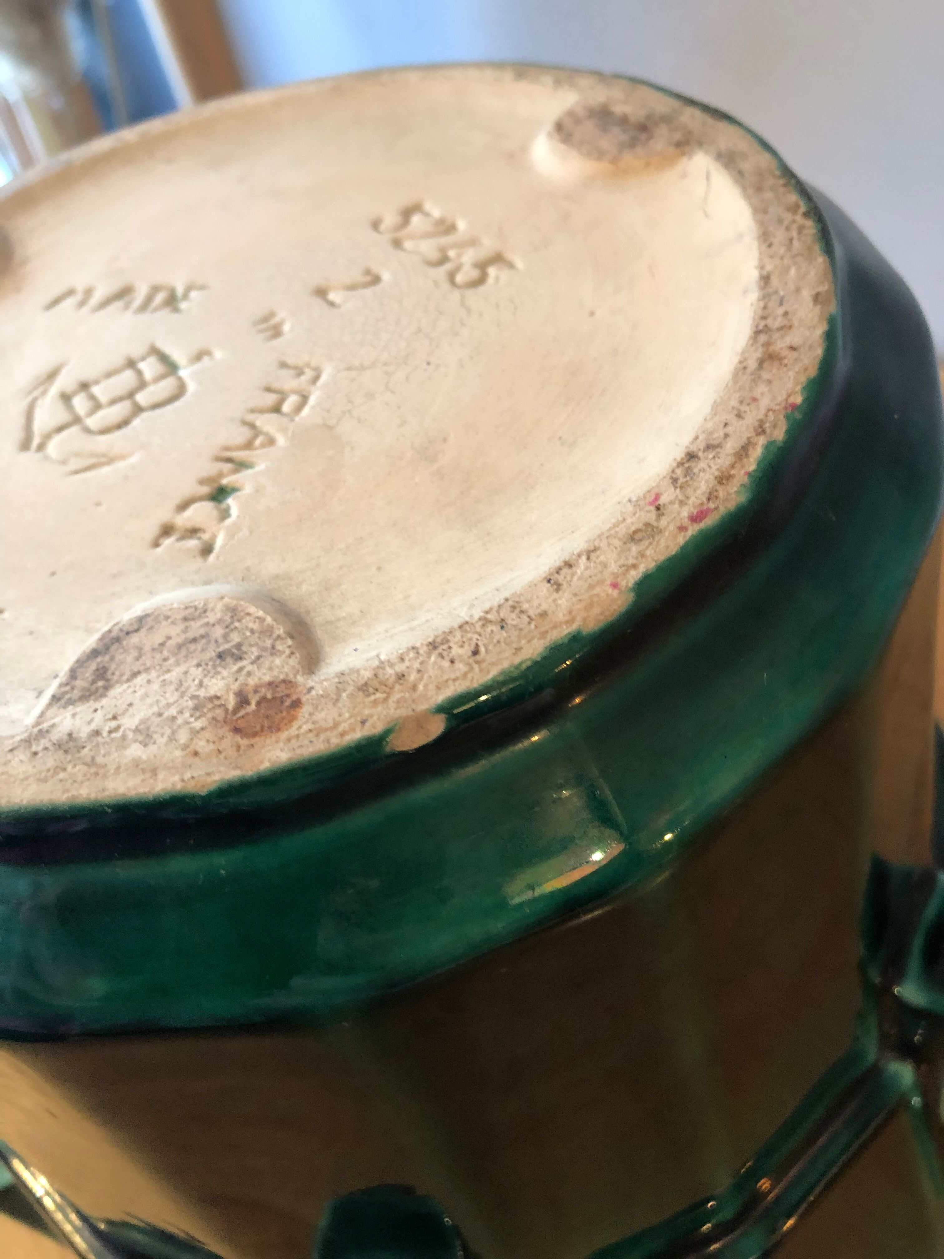 Pot cover in ancient earthenware