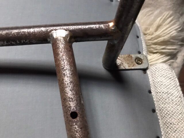 SK660 armcahir by Pierre Guariche for Steiner