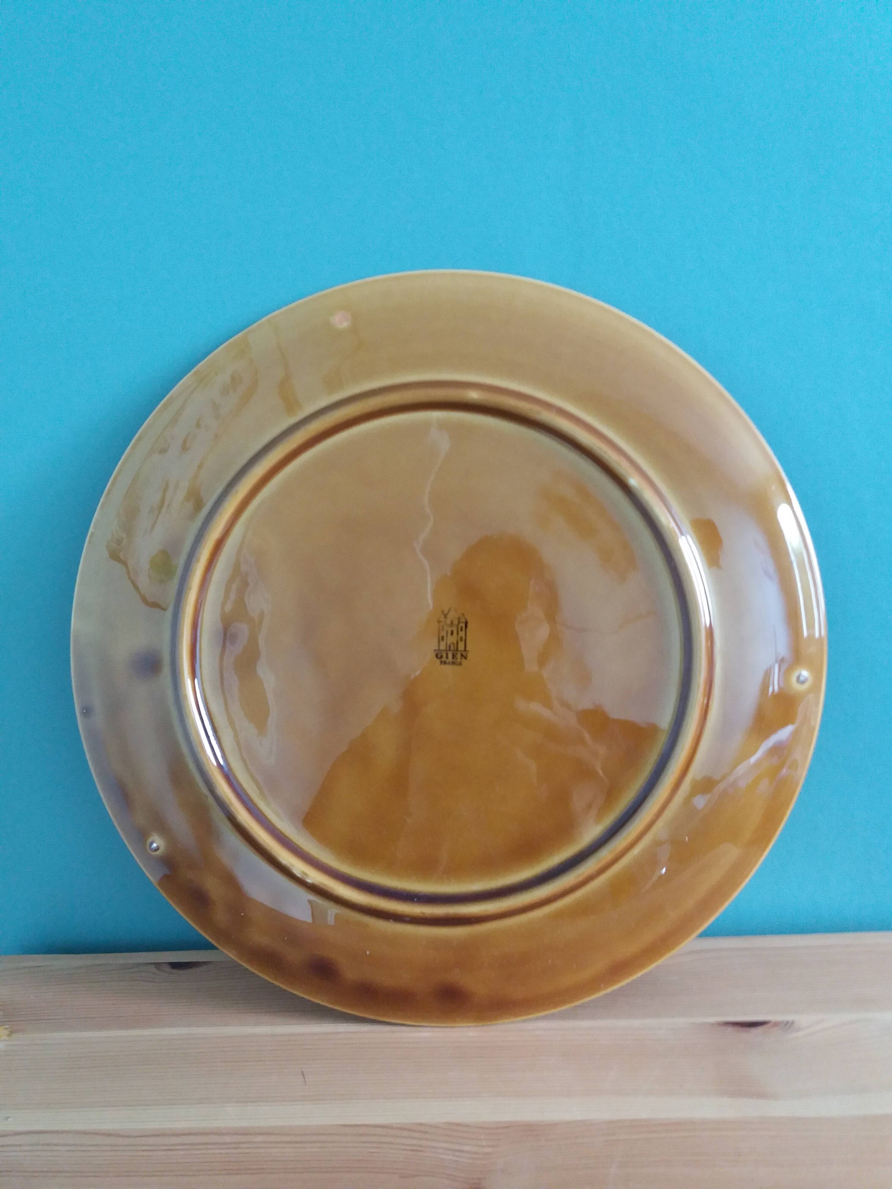 Pie dish cheese platter barbotine Gien 60s