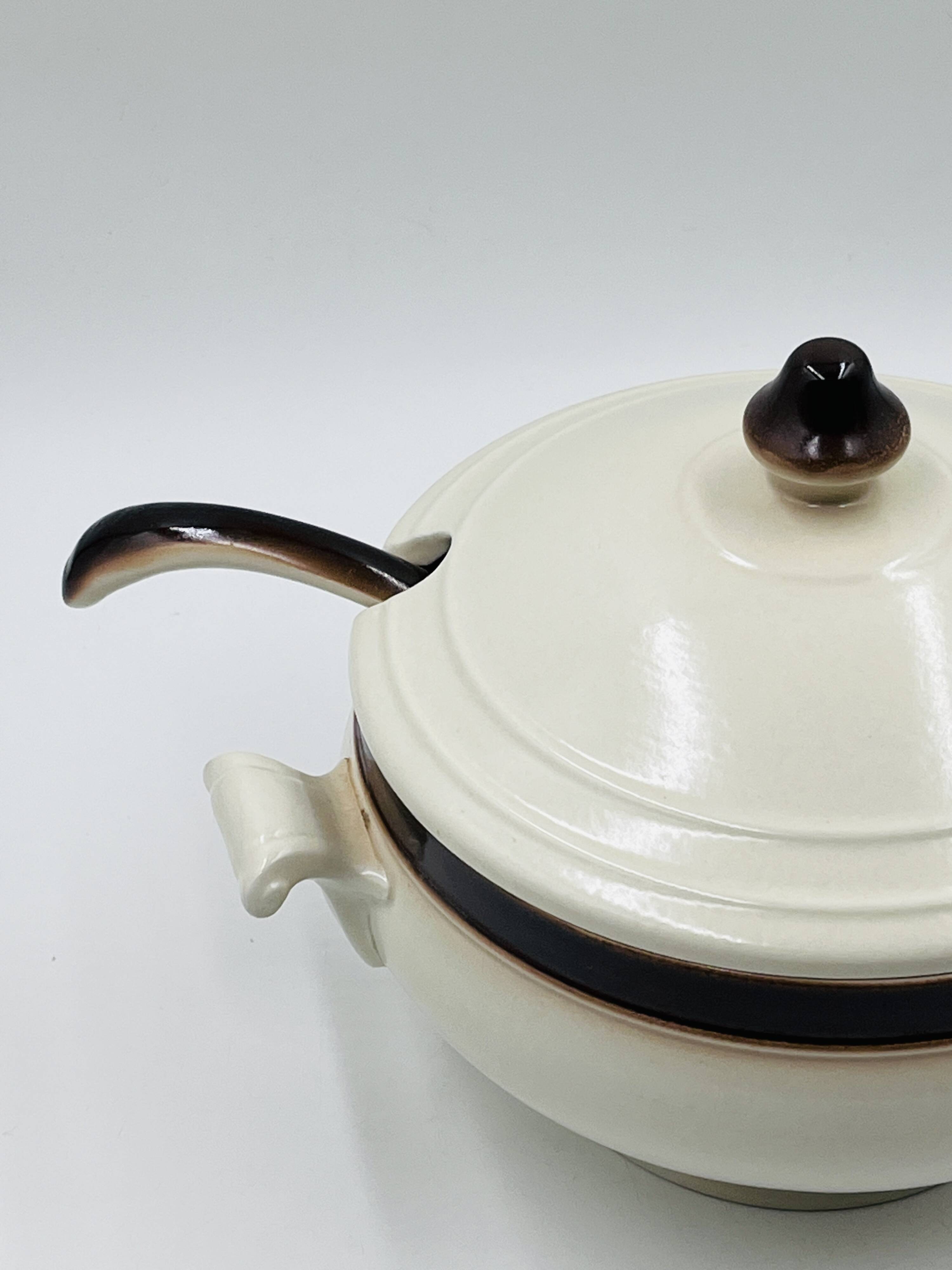 Sierra soup tureen Boch La Louvière with ladle