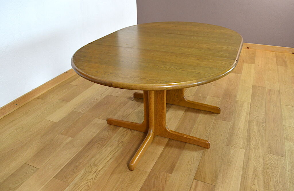 Lubke vintage 1960 Scandinavian design oval table