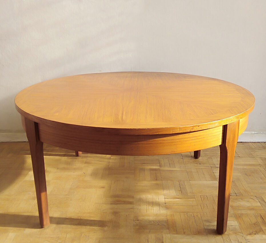 Scored roundtable of the 1960s