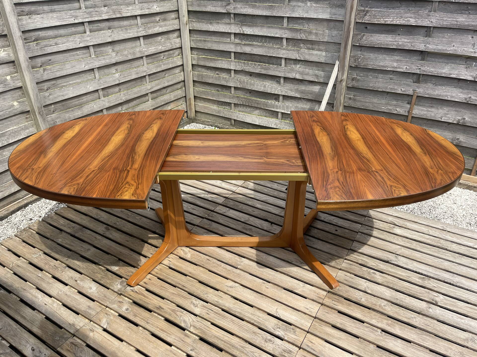Oval table Baumann, two extensions, rosewood top.