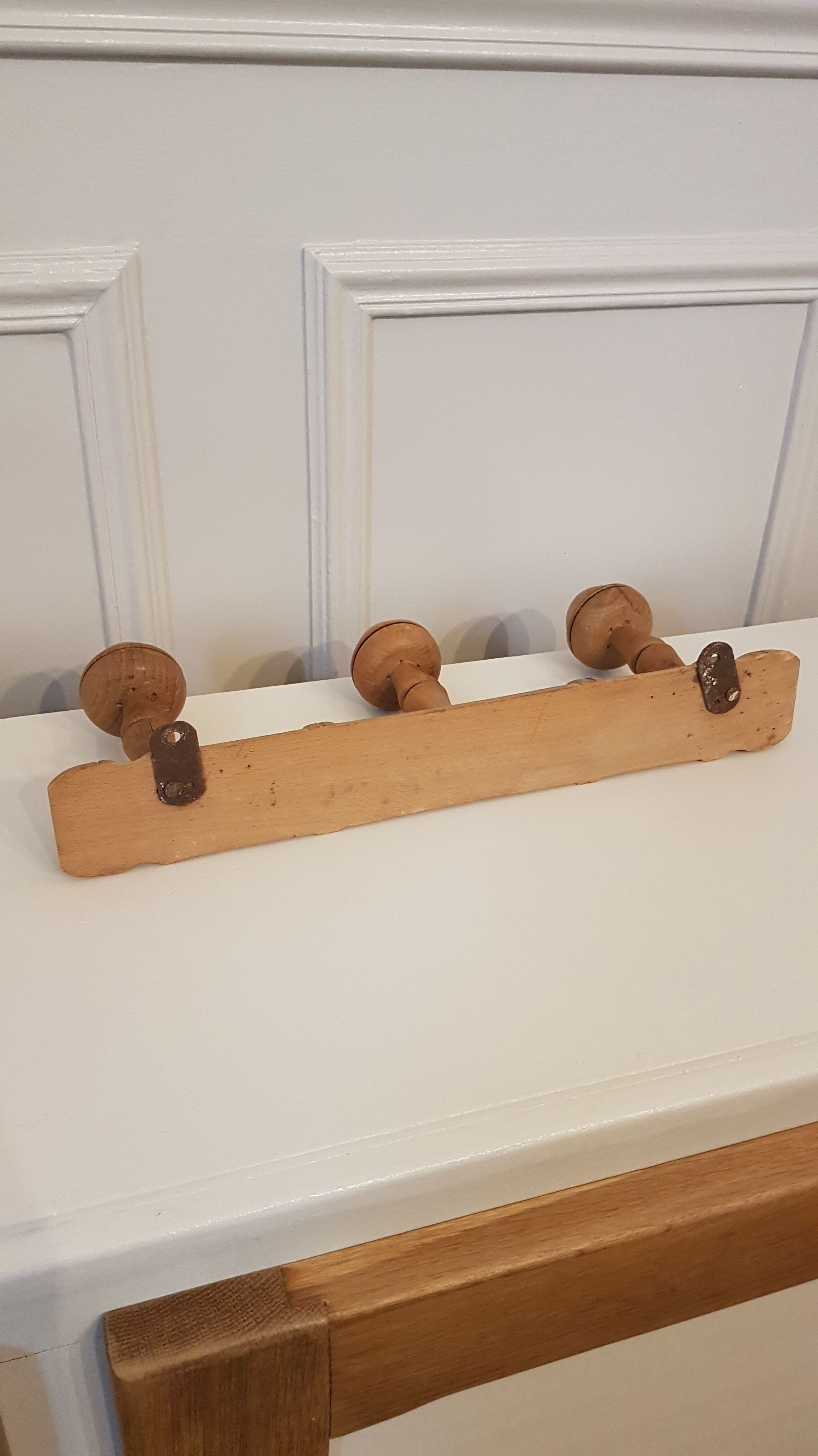Wall coat rack 3 pateres