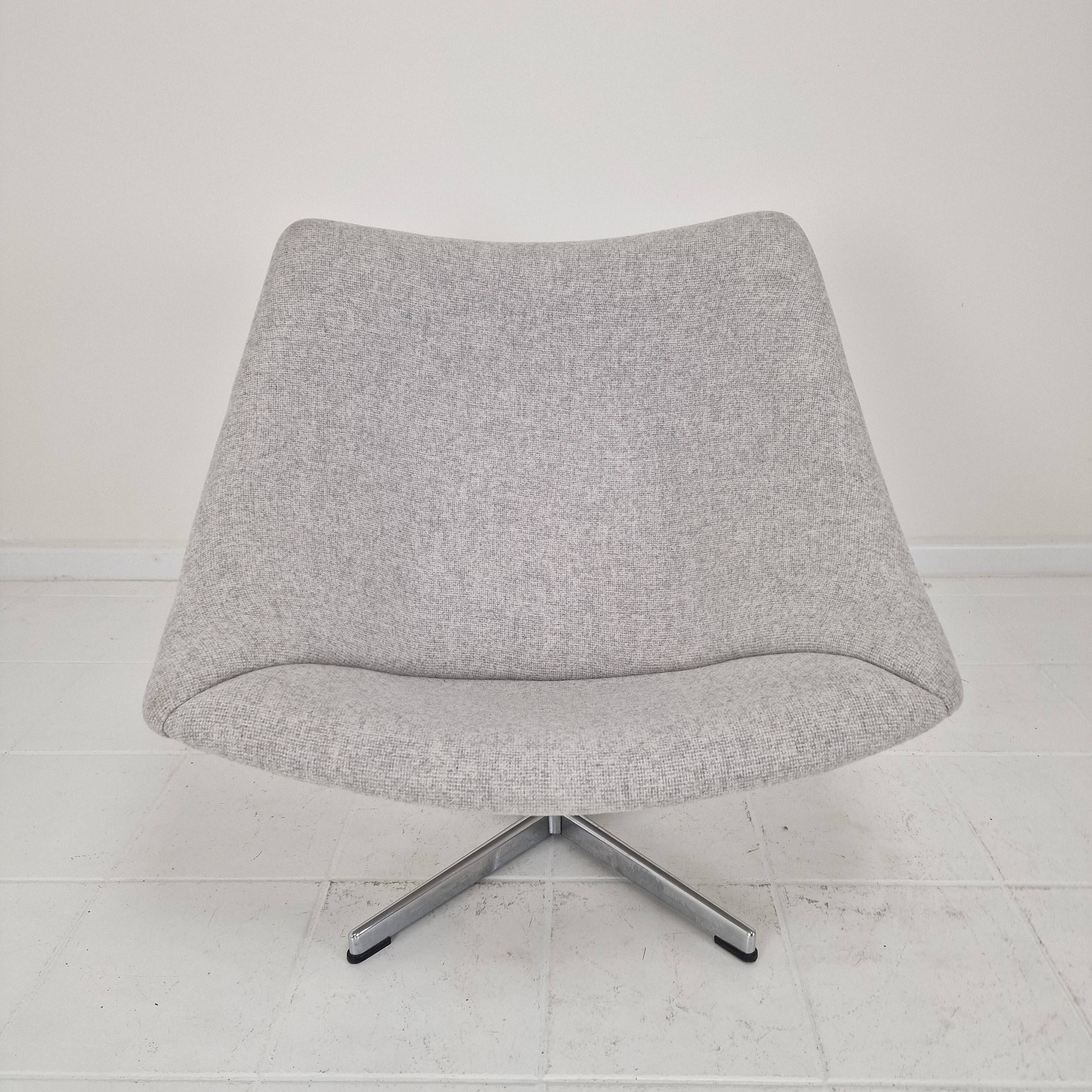Restored Artifort Oyster Lounge Chair With Cross Base by Pierre Paulin, 60'