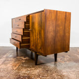 Buffet en noyer du milieu du siècle, années 1960
