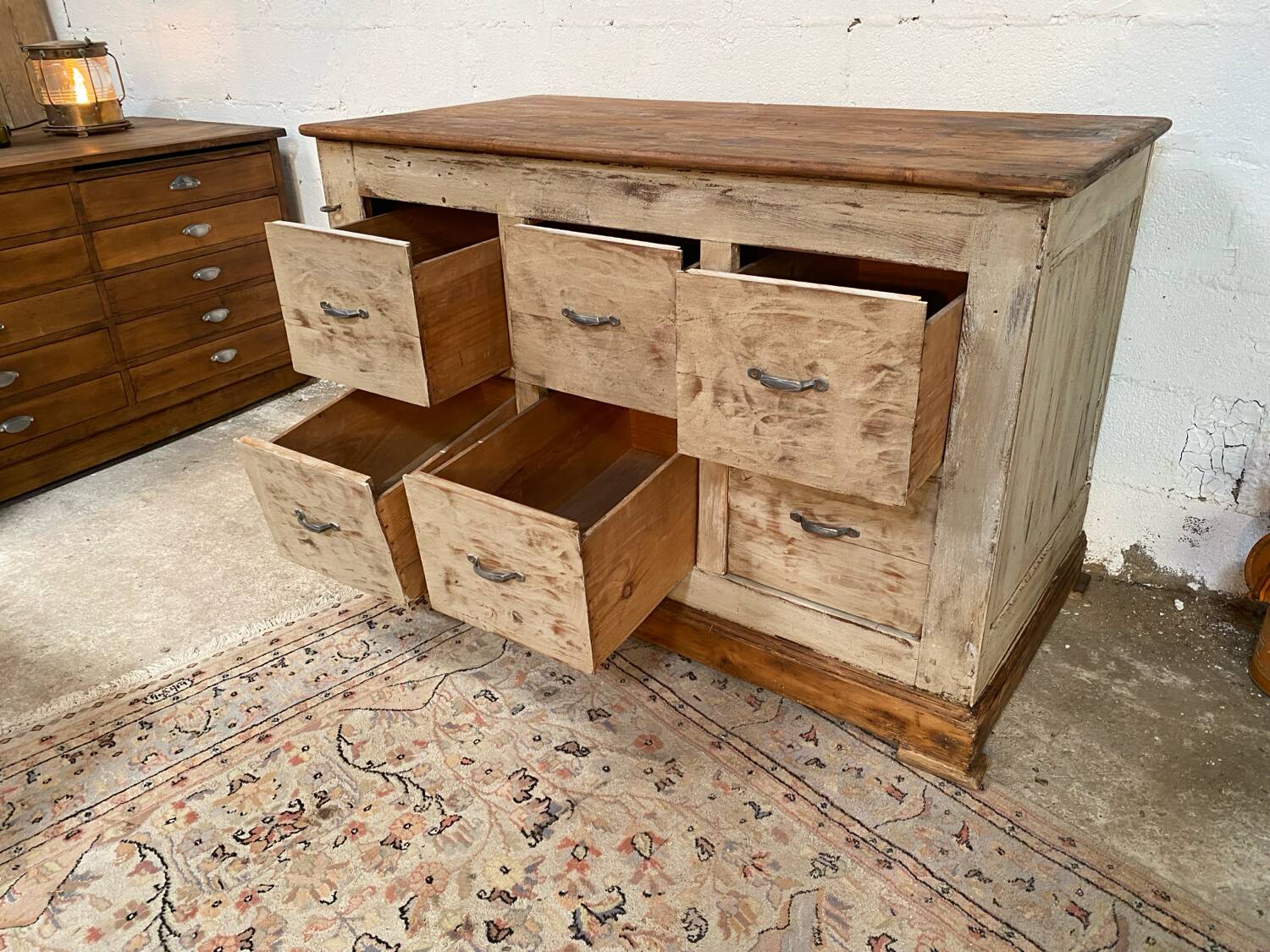 Trade furniture, workshop with large drawers