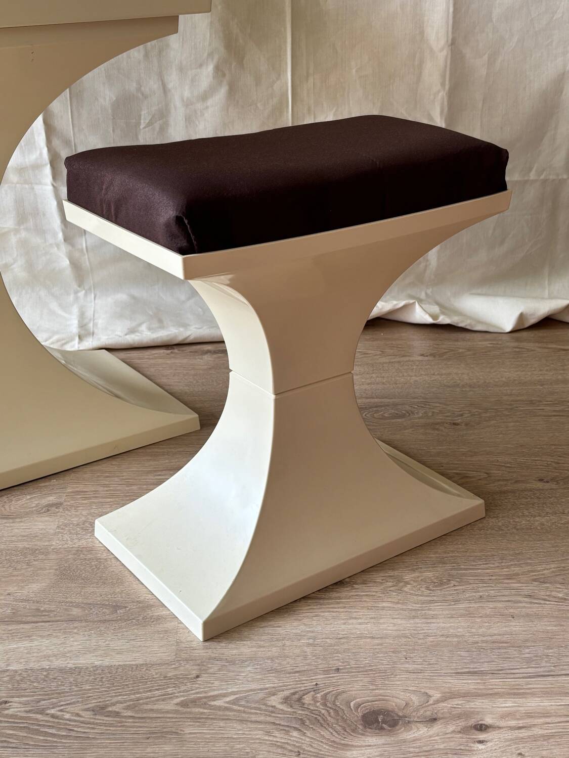 Flair dressing table by Prisunic 1970