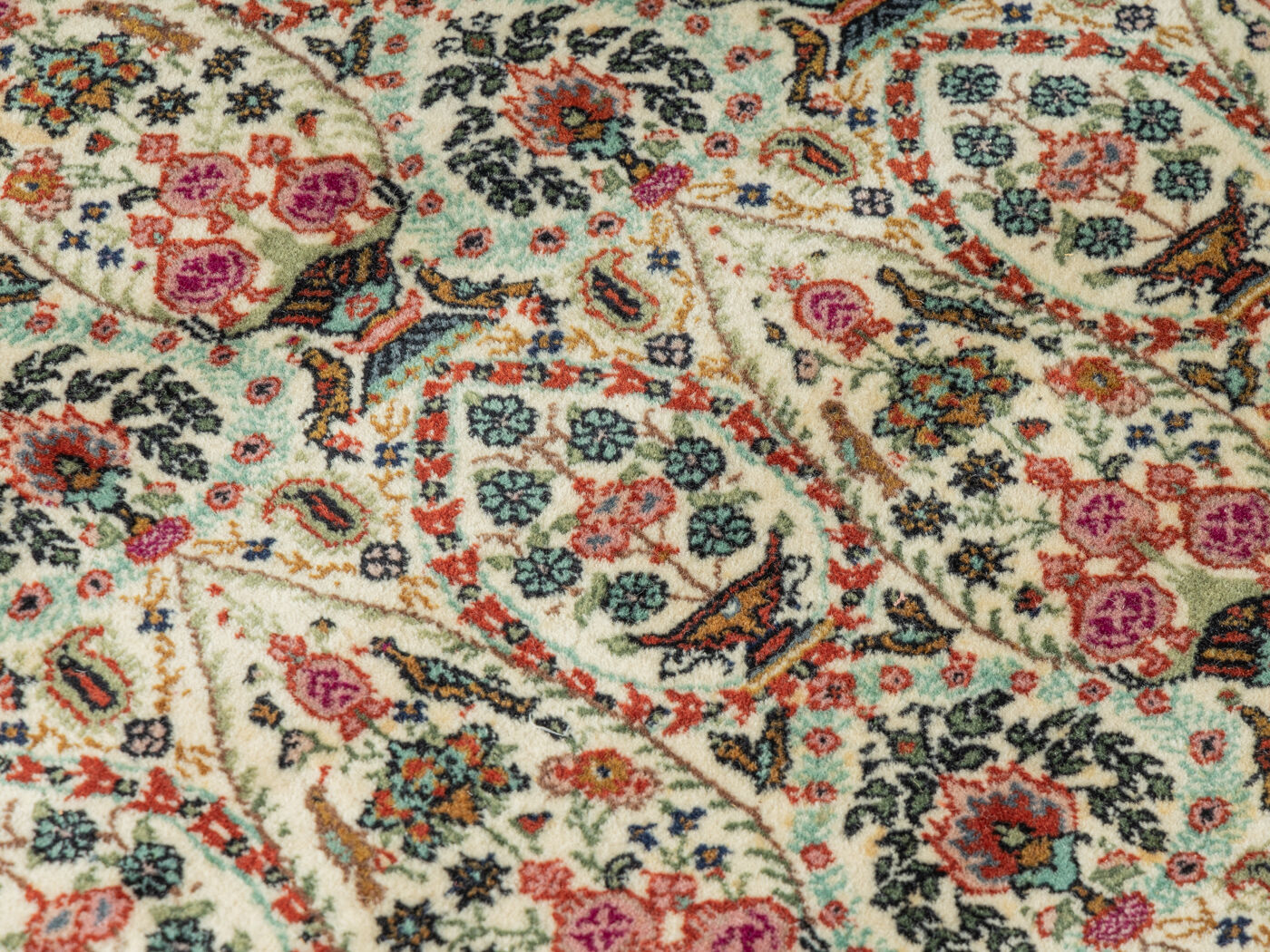 Vintage rug, 258 x 305 cm