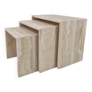 Tables gigognes en travertin