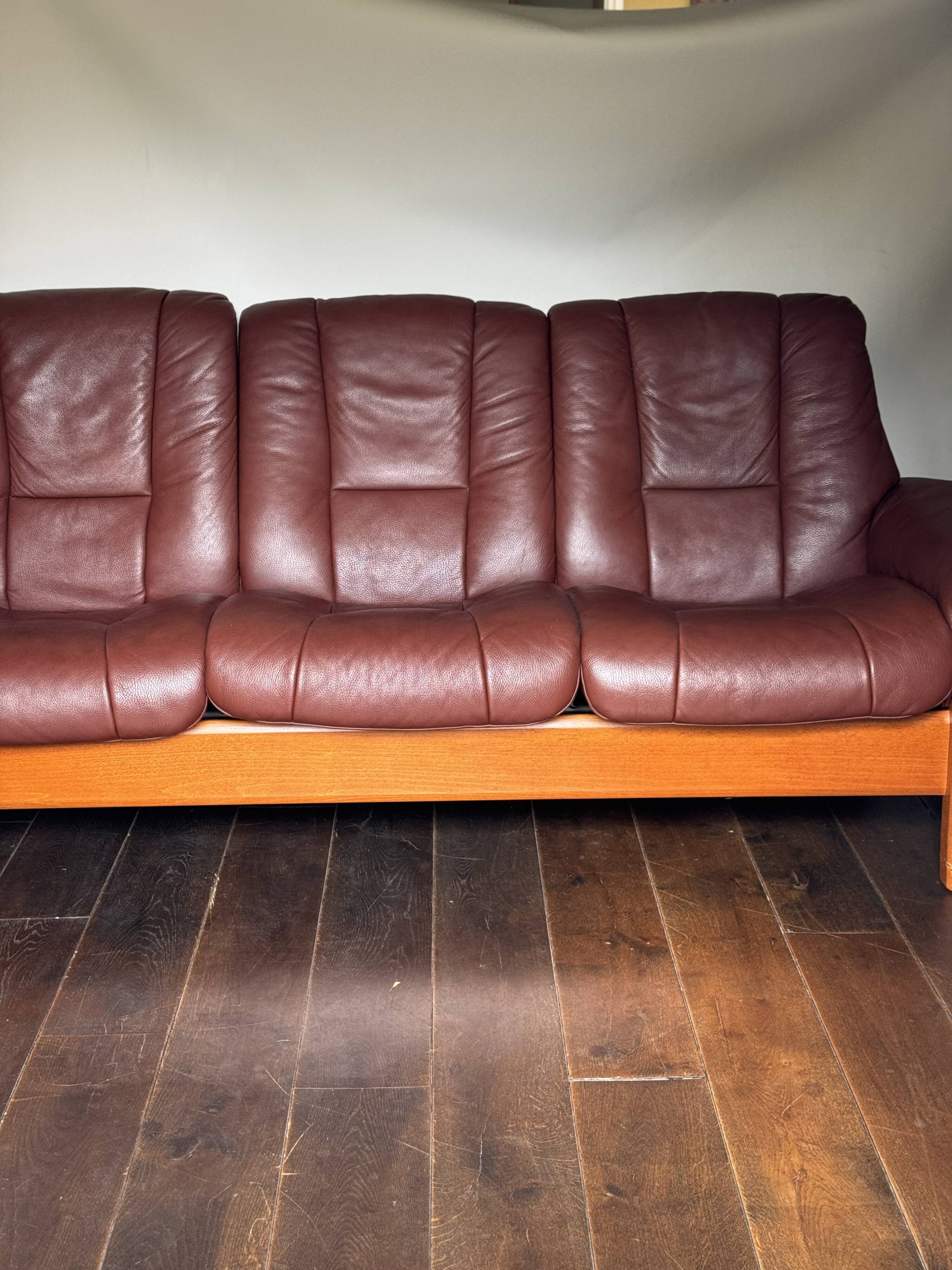 Erkones Stressless 3-seater leather reclining sofa