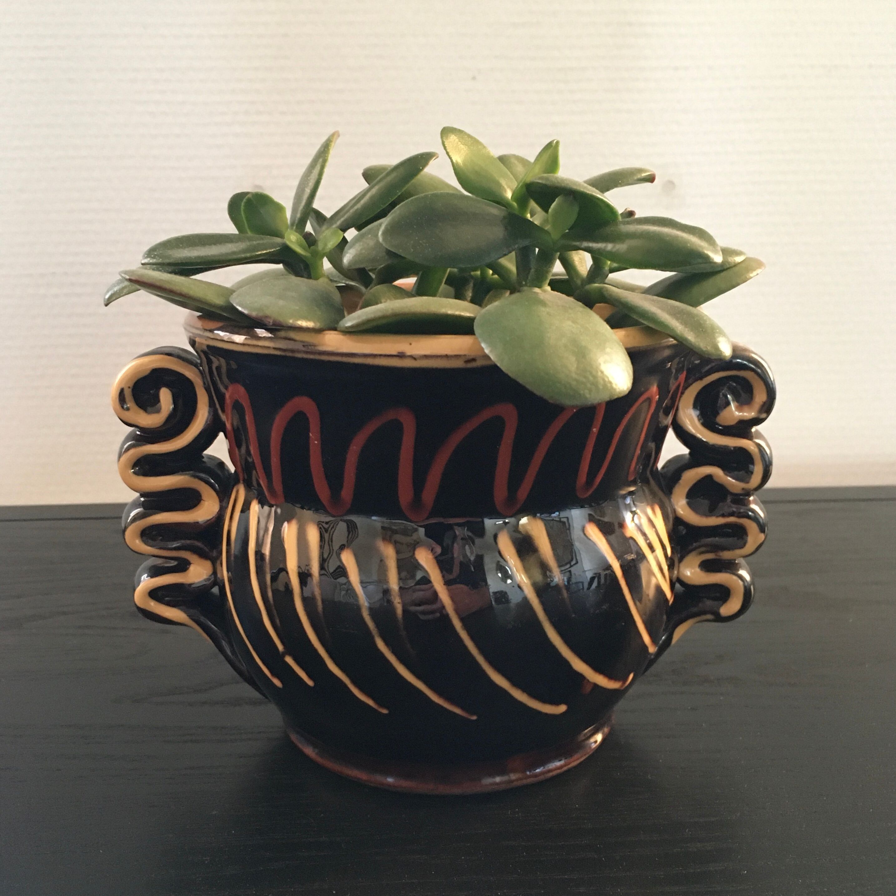 Pot cover terracotta decoration hand