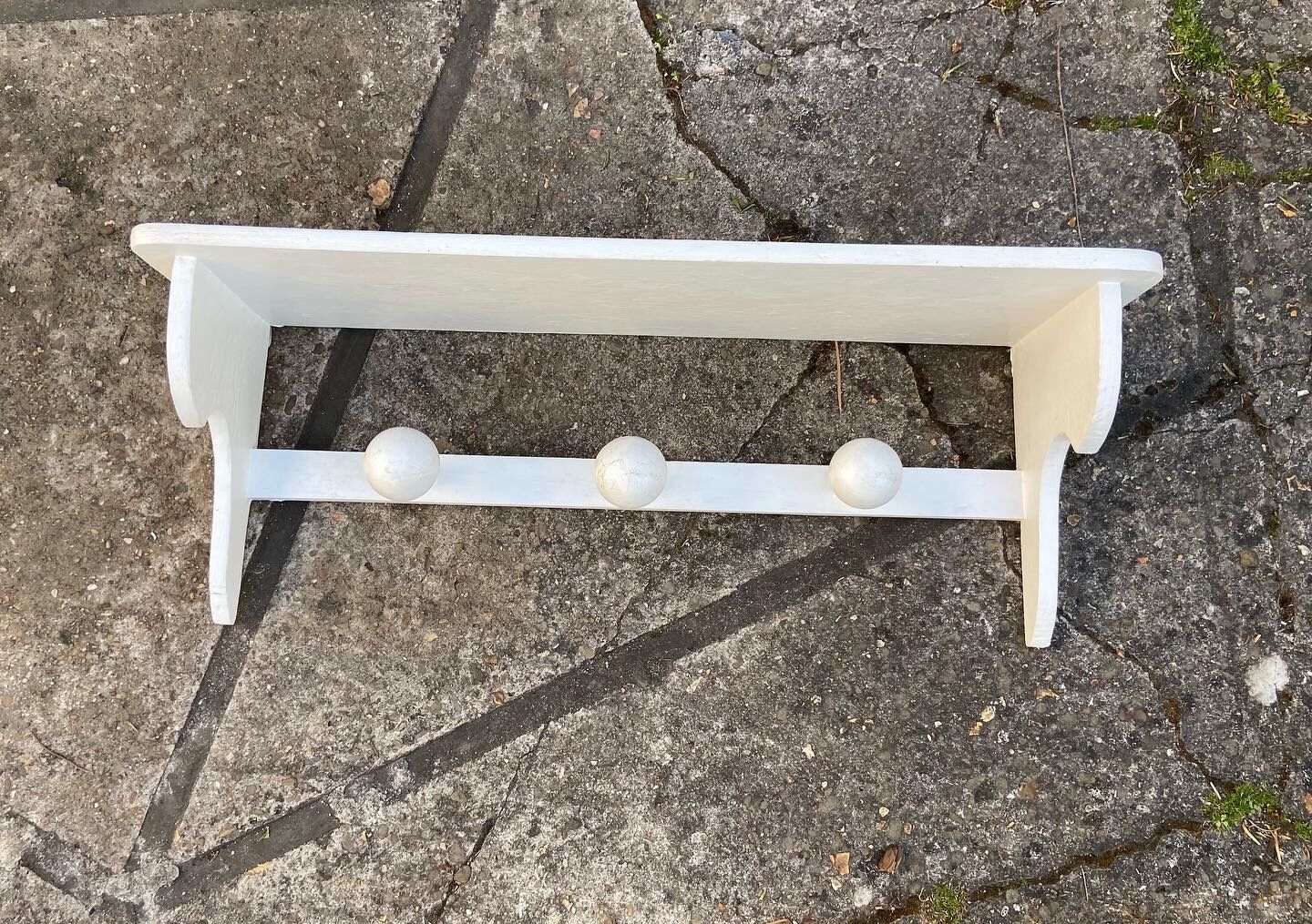 Vintage wall coat rack 3 hooks & shelf