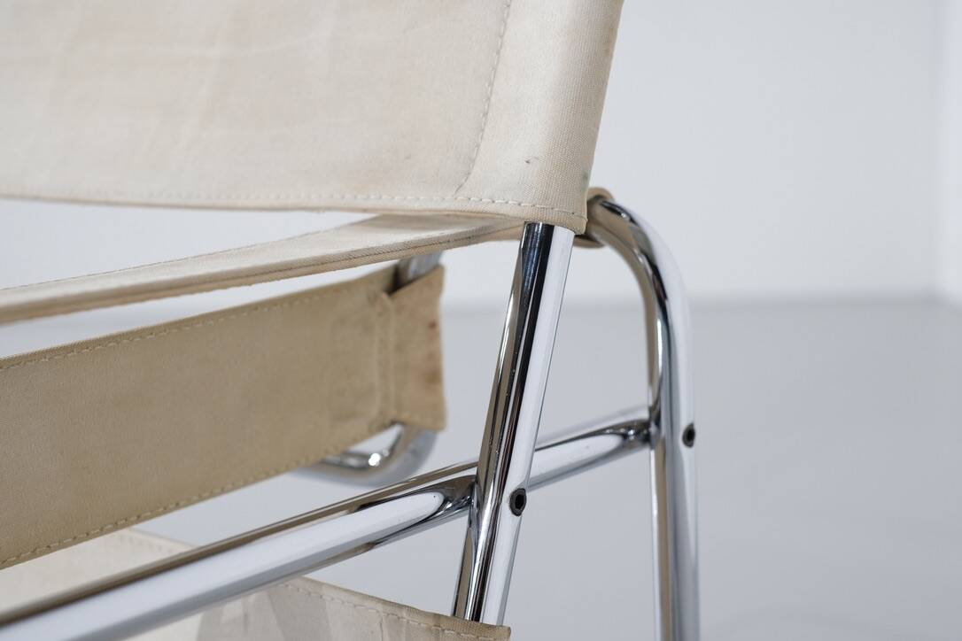 "B3 Wassily" armchair in fabric by Marcel Breuer for Gavina, 1925.