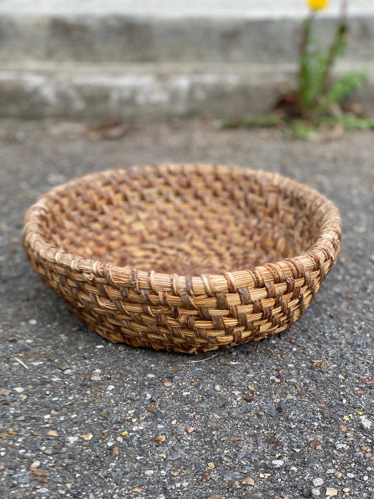 Set of 5 round woven wicker baskets