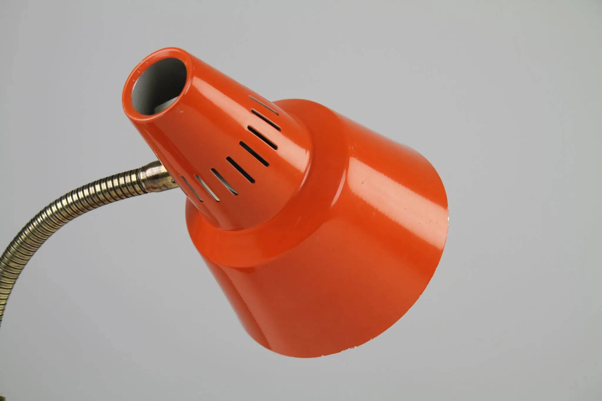 Gemi Model 600/5 Table or Desk Lamp – Swedish Modernism in Burnt Orange