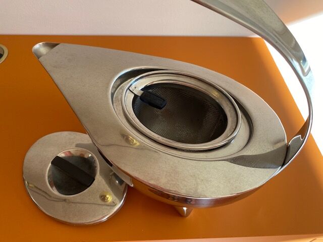 Bodum stainless steel teapot