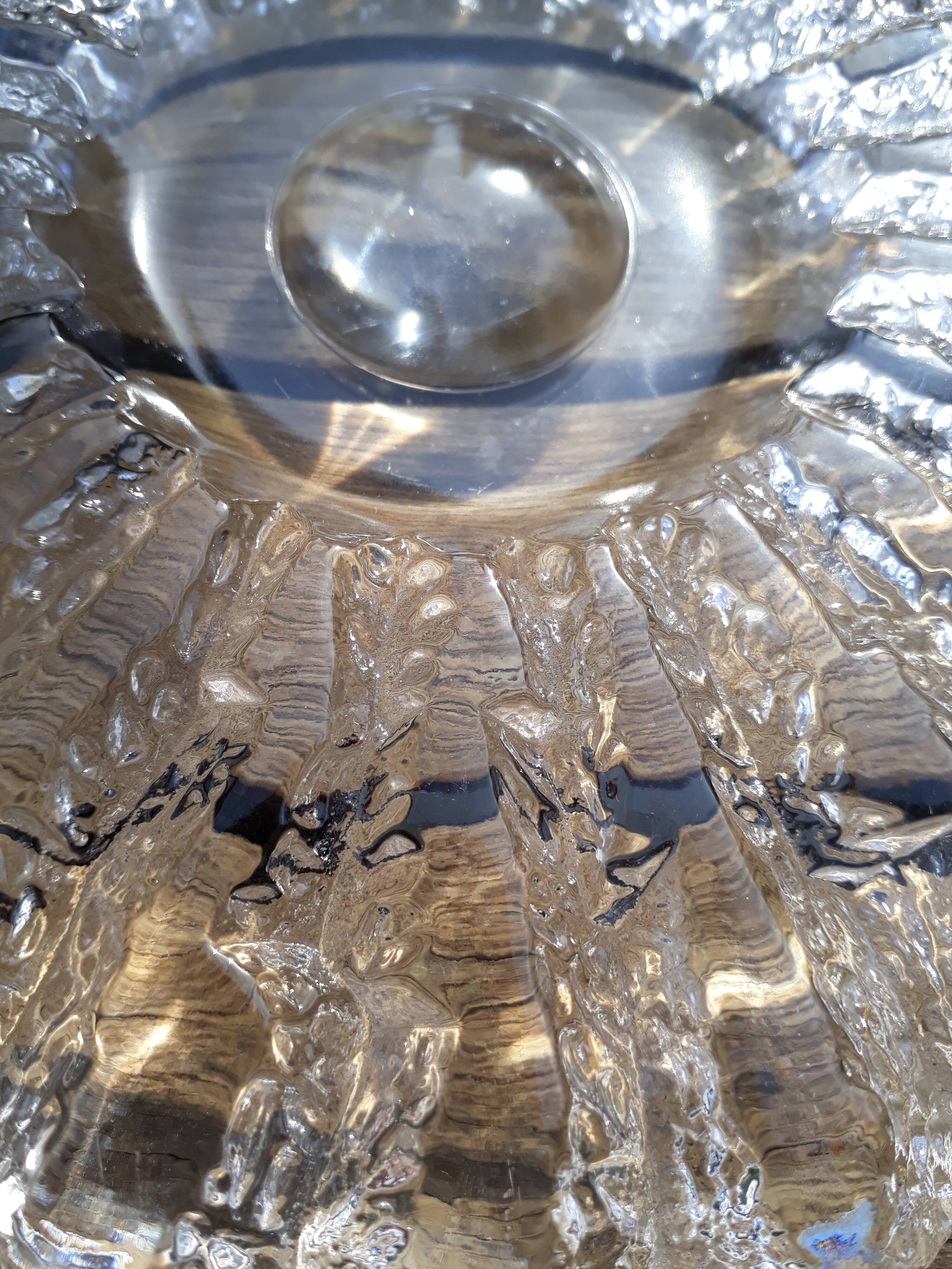 Crystal trivet