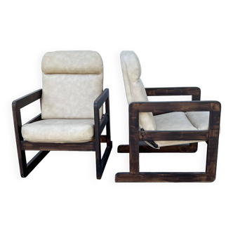 Paire de fauteuils cubiques