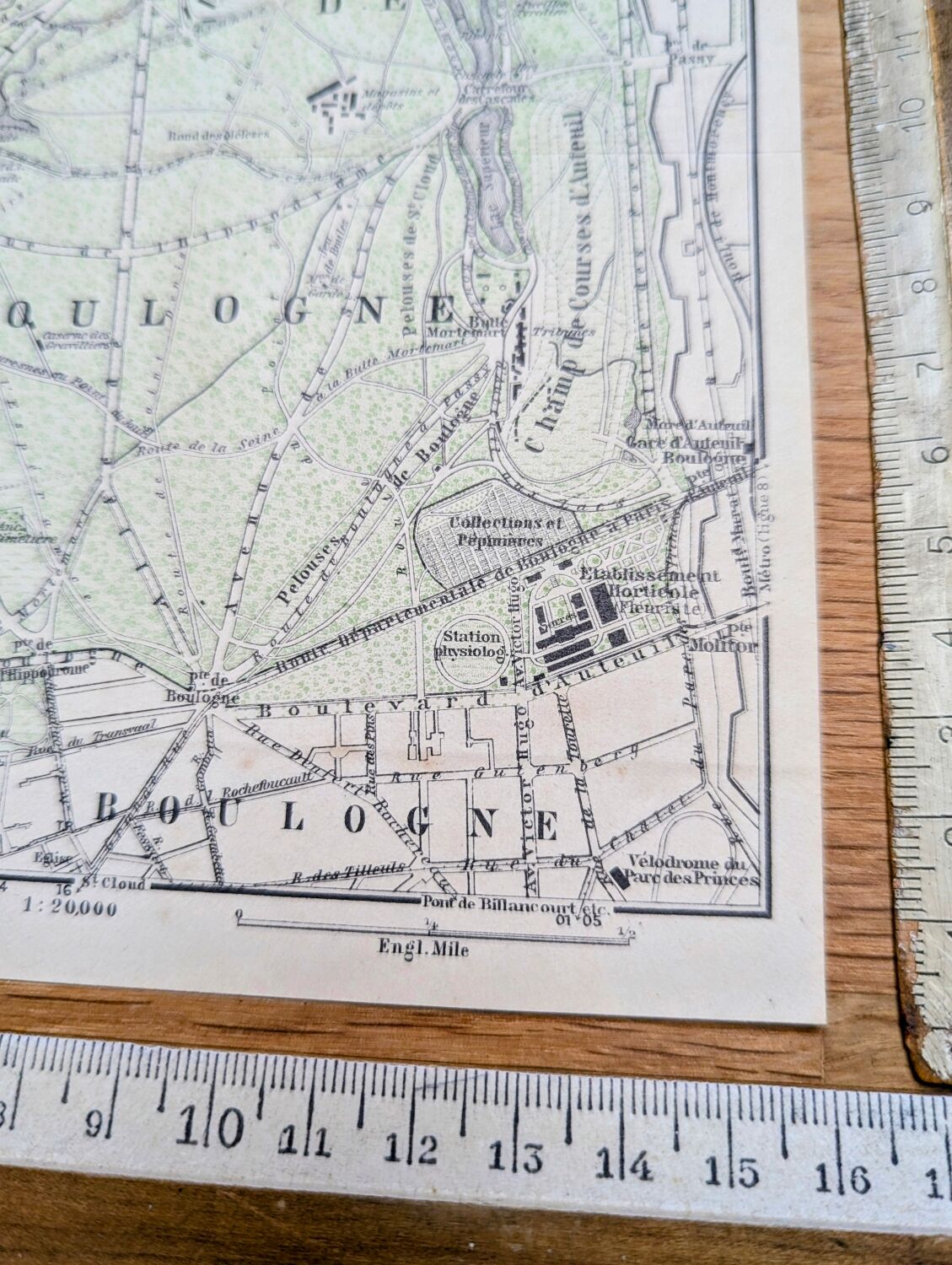 Bois de Boulogne, old map, printed in 1914.