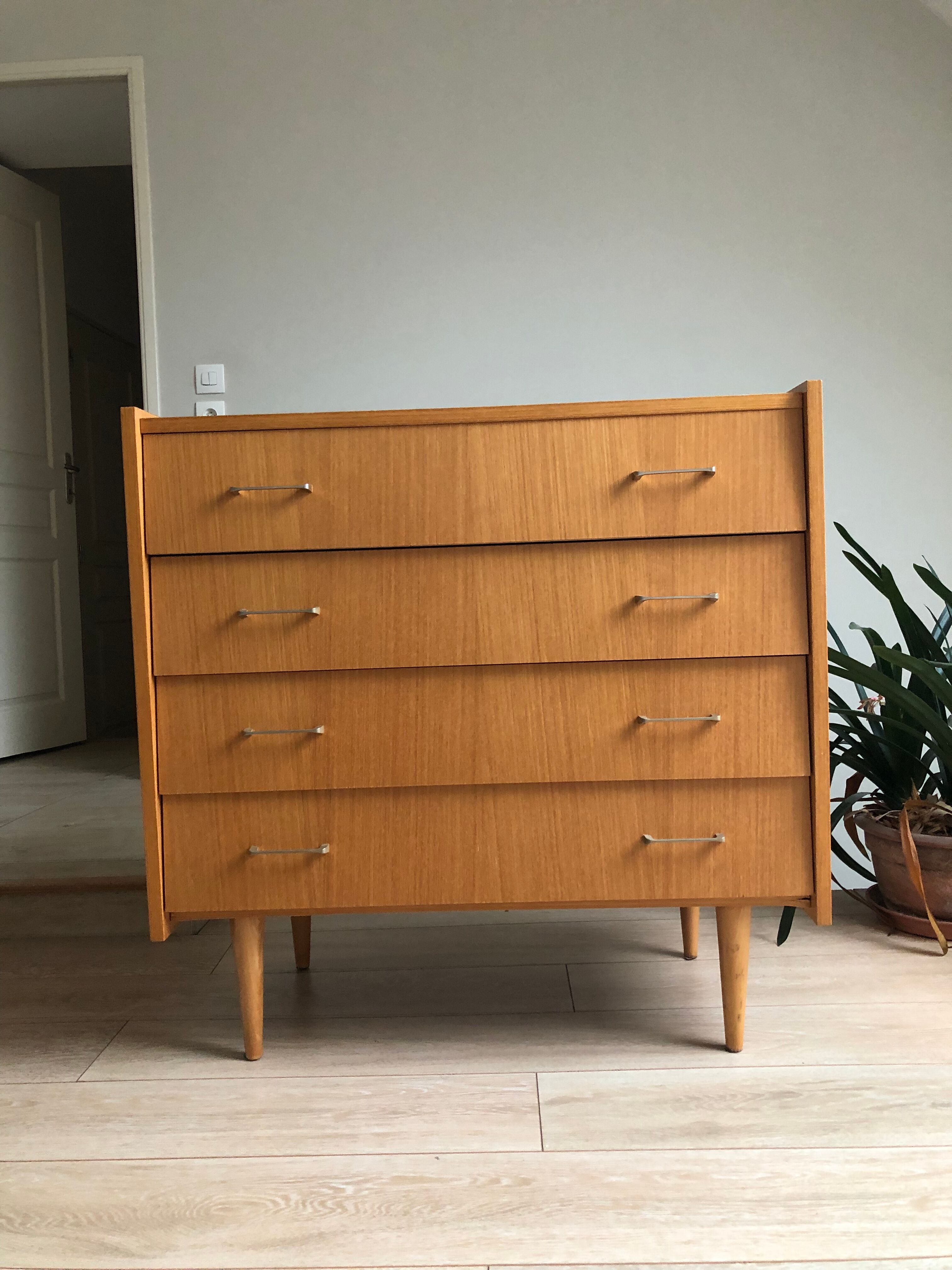 Vintage chest of drawers
