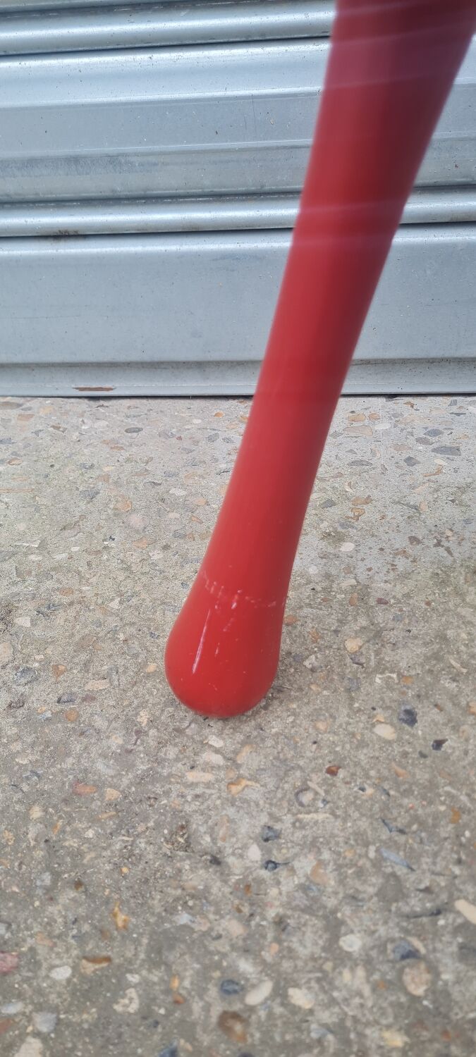 Stool Ingvar Kamprad limited edition red