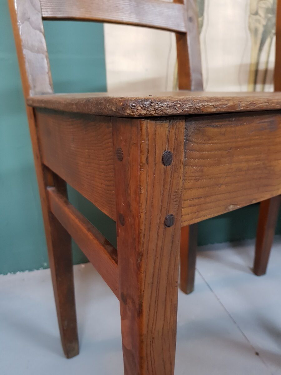 chaises françaises anciennes en chêne