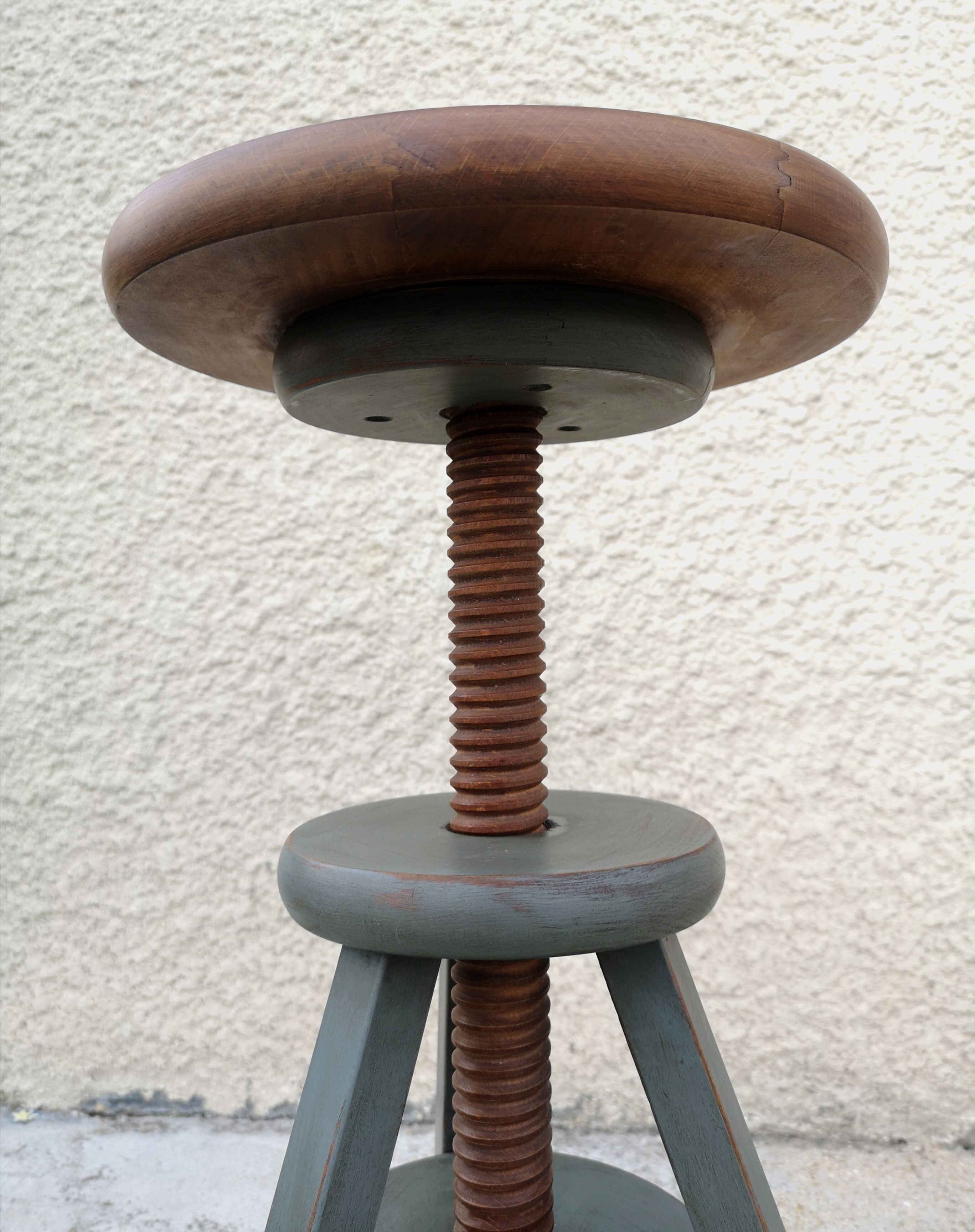 Screw industrial workshop stool patina vintage