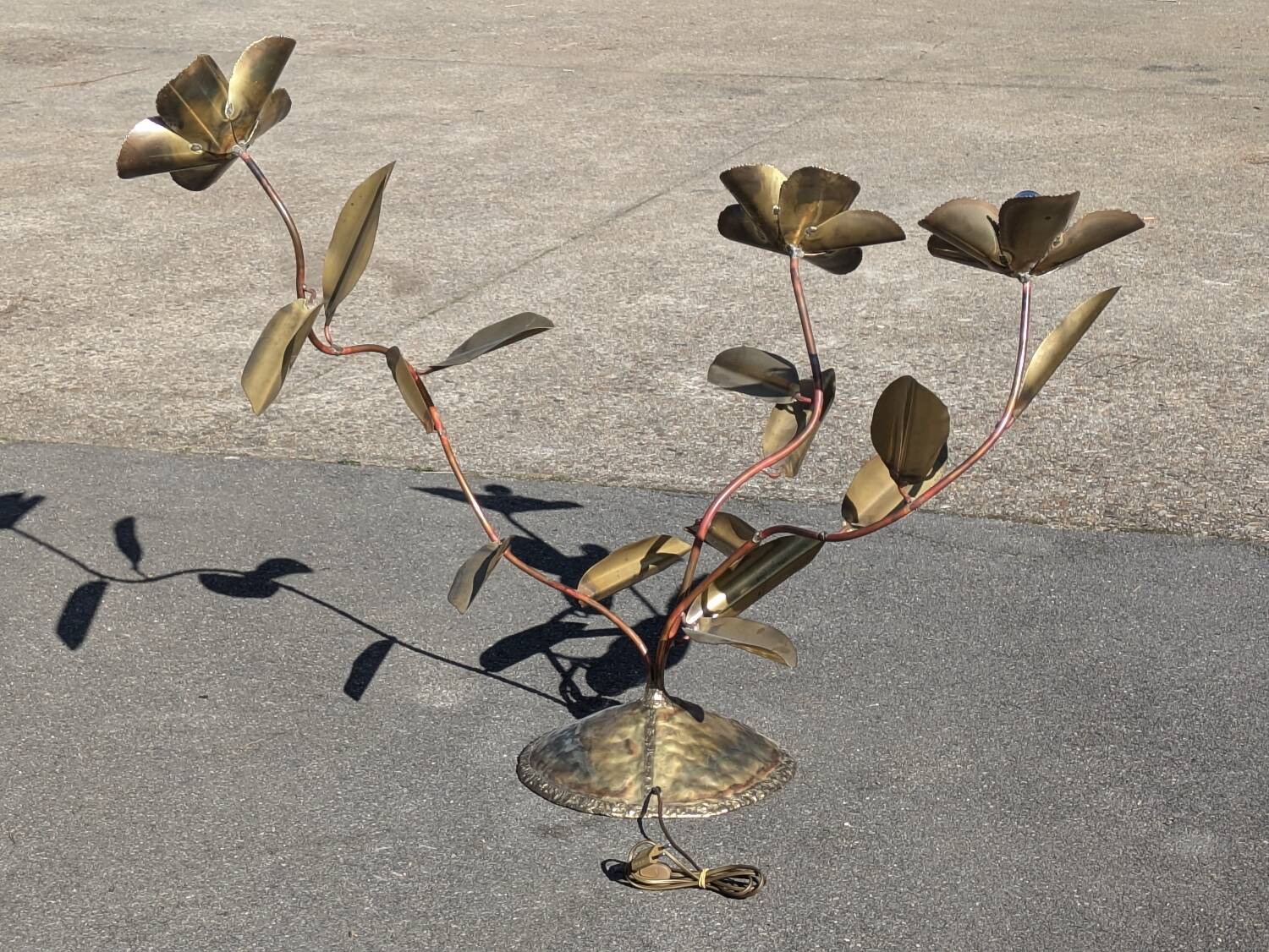 Vintage Brass Flower Floor Lamp - Hollywood Regency Style 1960s/1970s