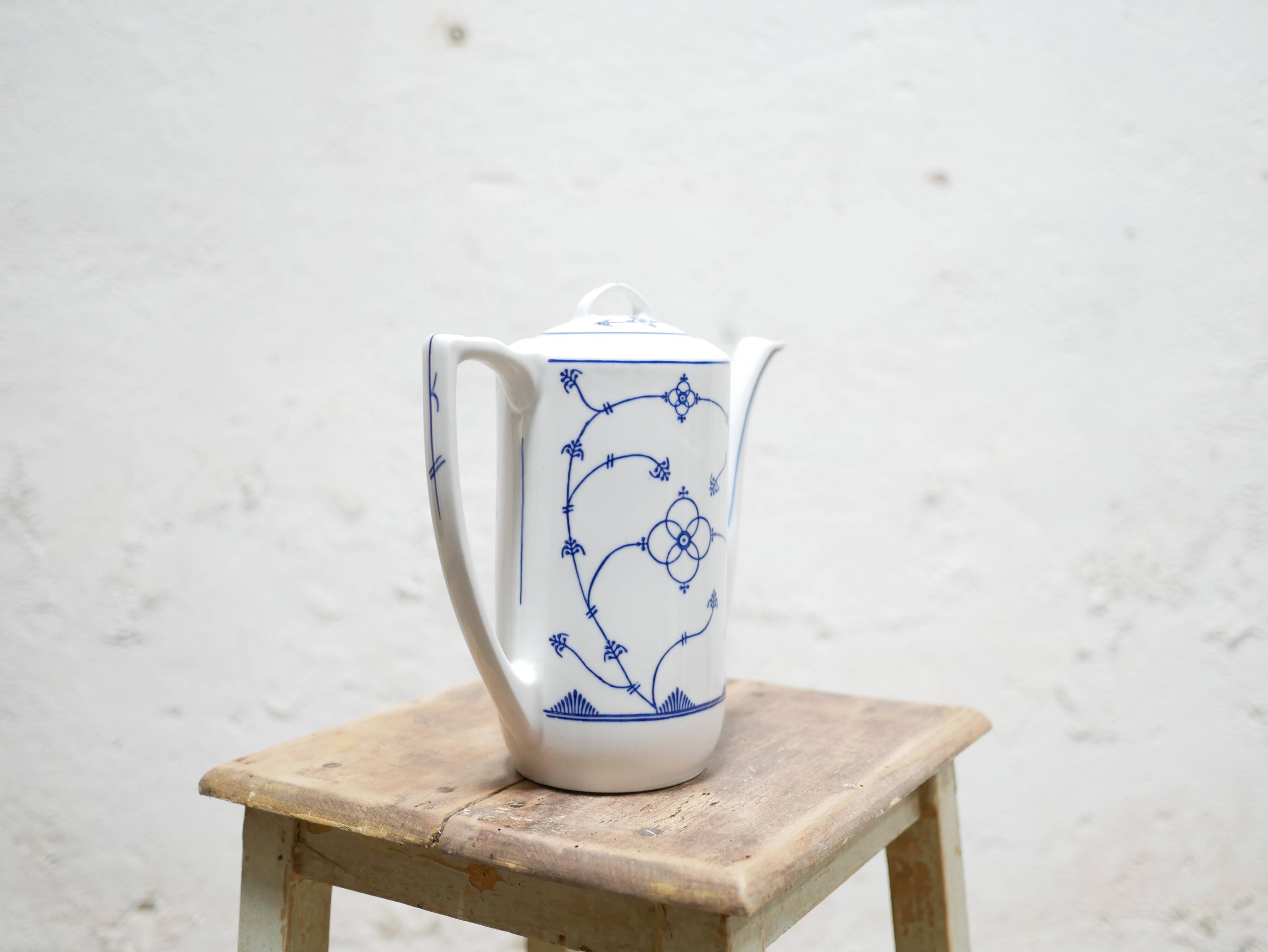 Vintage porcelain coffee pot produced by Jäger Eisenberg, Germany