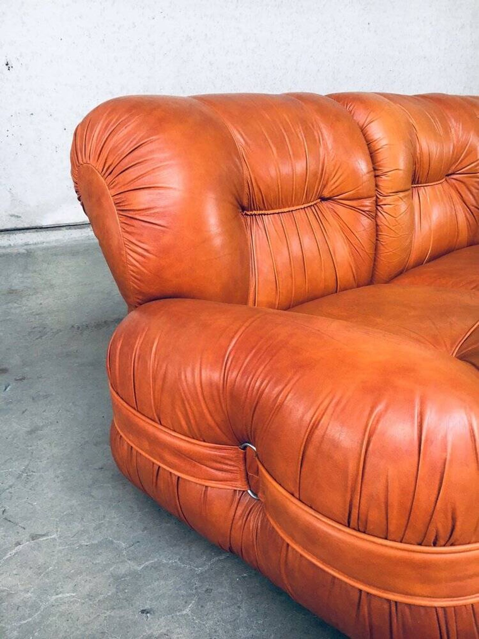 Mid-Century Modern Italian Leather 3 Seat Sofa, 1970s