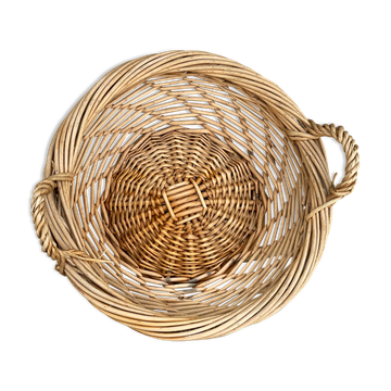 Basket basket made of old wicker