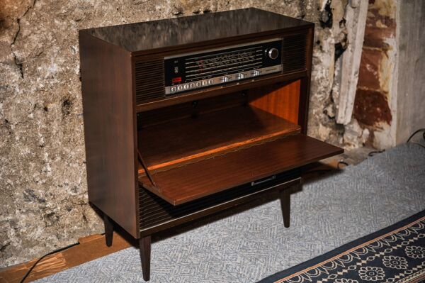 Meuble radio Grundig Como8 Bluetooth