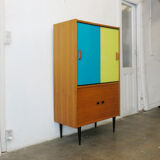 Bookcase of the 1960s