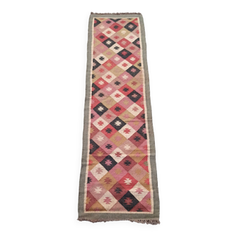 Kilim rug in jute and cotton. 80cm x 310cm