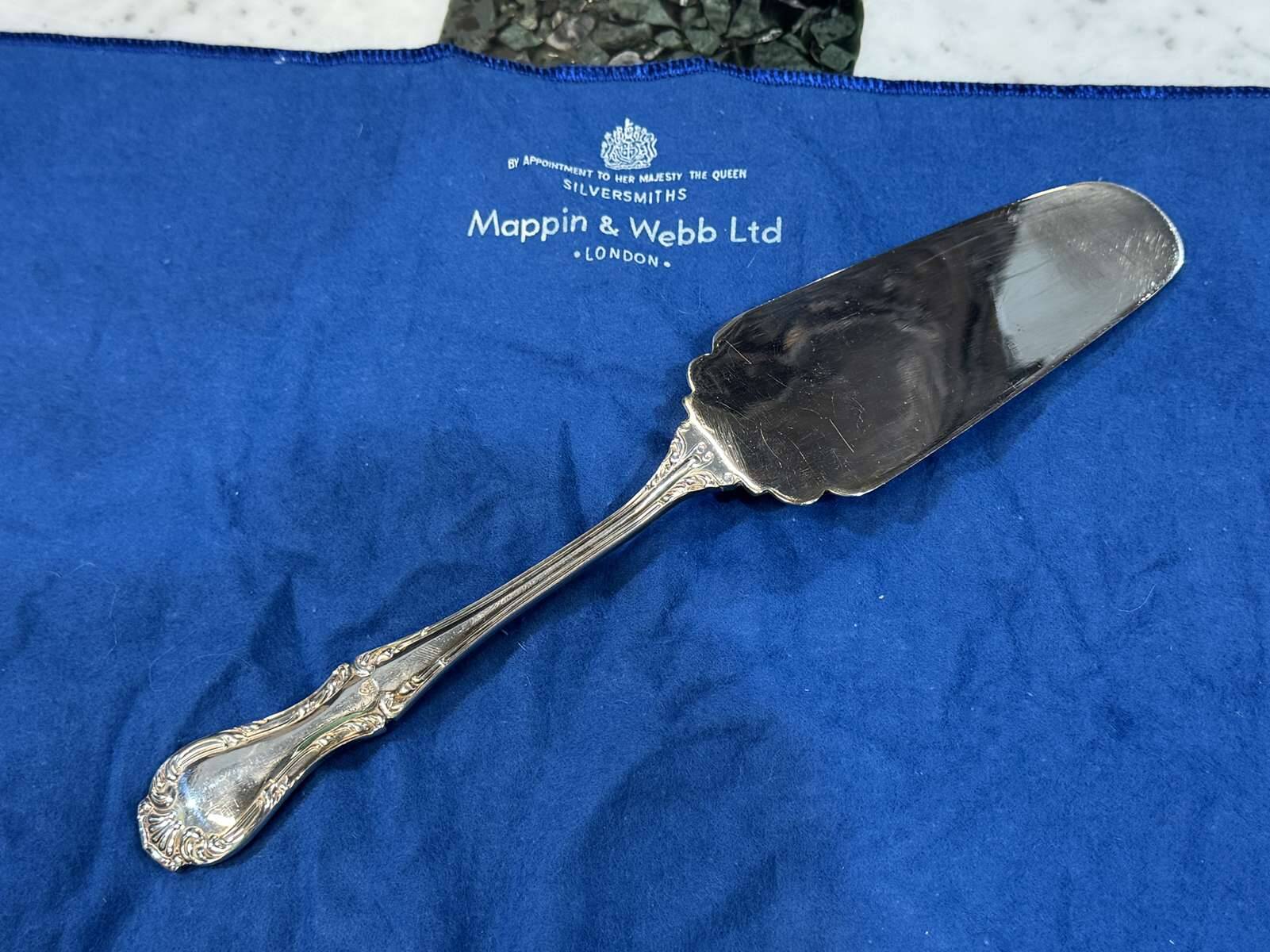 Mappin and Webb silver-plated cake slice model Russell