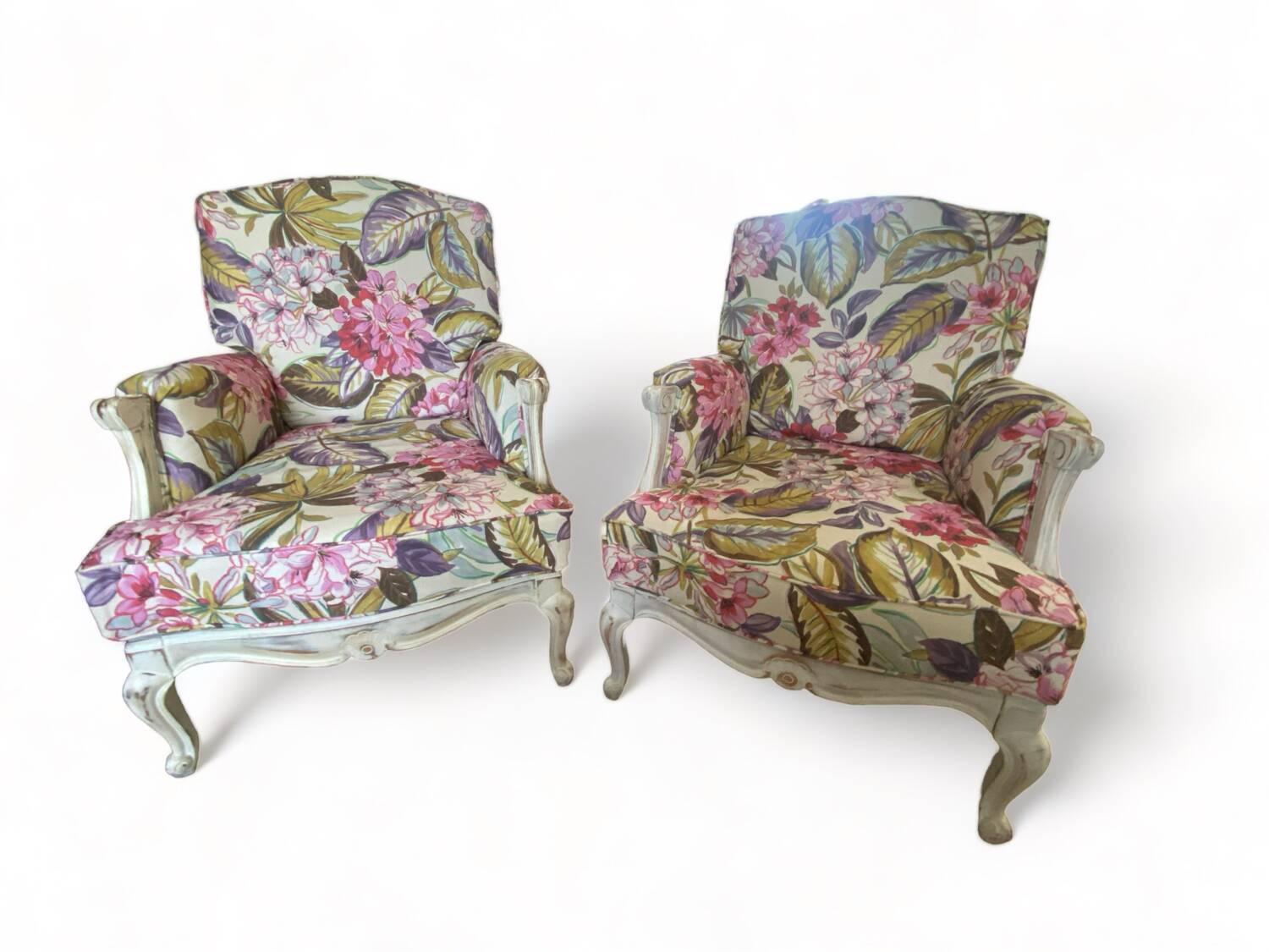 Pair of cocooning armchairs