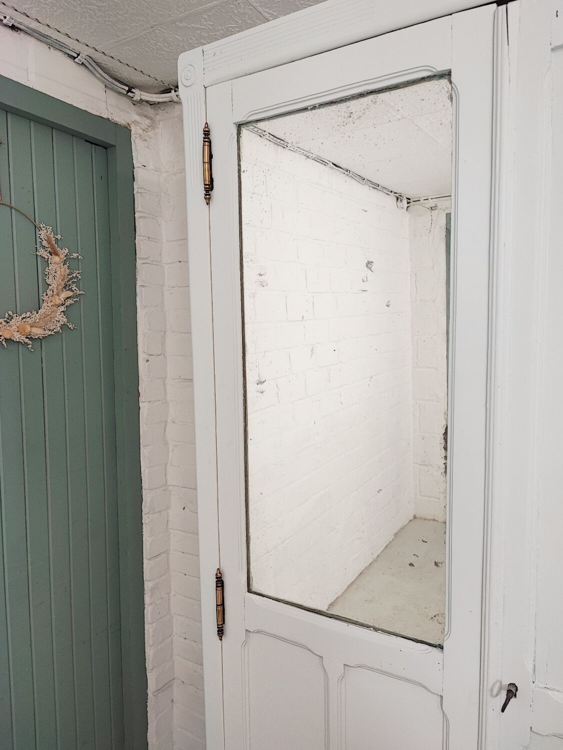 Parisian wardrobe with mirror