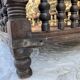 Ancien berceau indien à suspendre en bois sculpté, XIXe / début XXe
