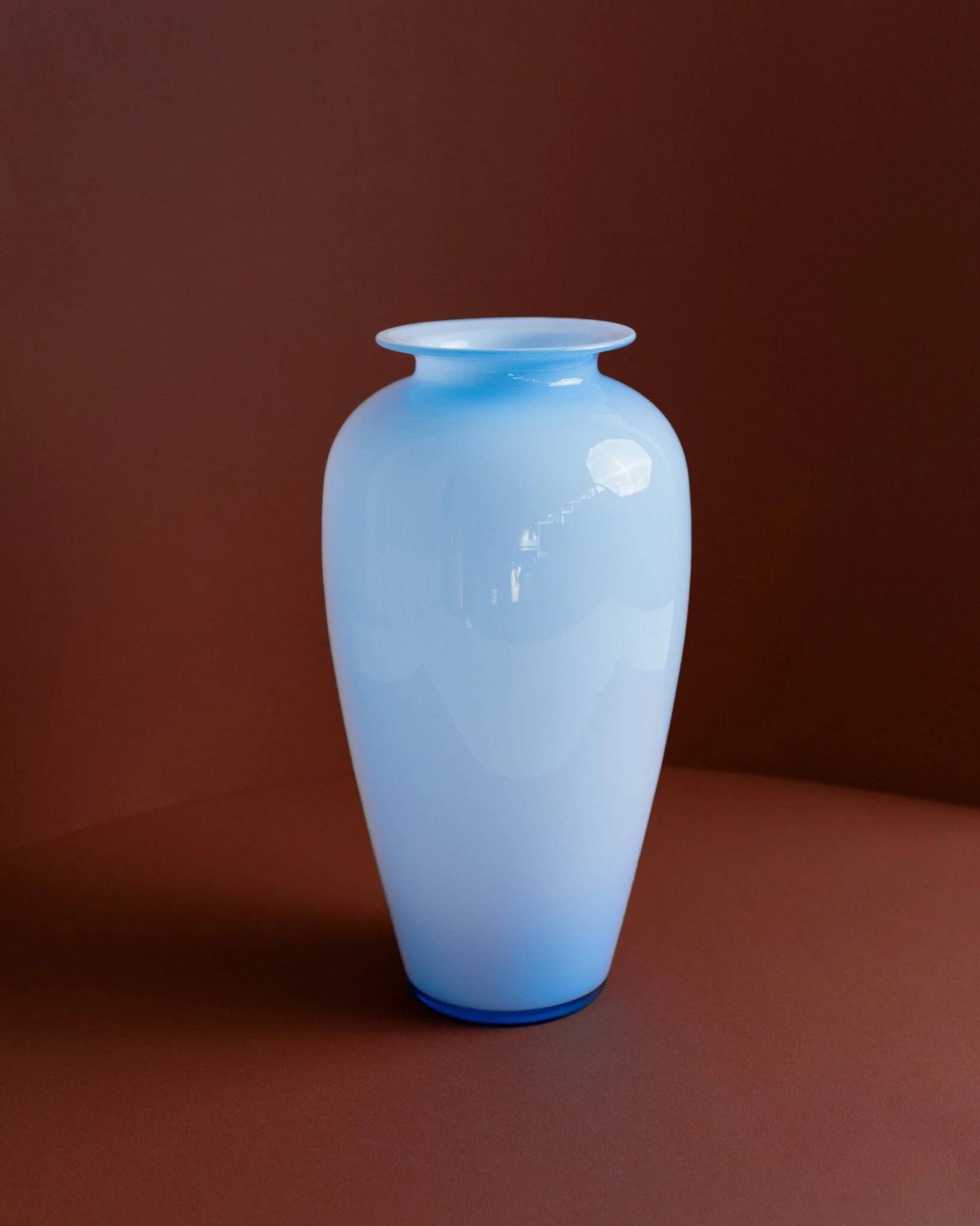 Vintage blue Murano glass vase - Italy 1970s - Flower vase, double glass, timeless shape - Elegant retro decoration, gift idea