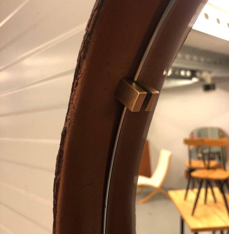 Miroir en cuir cognac Pizzetti, Italie années 1950