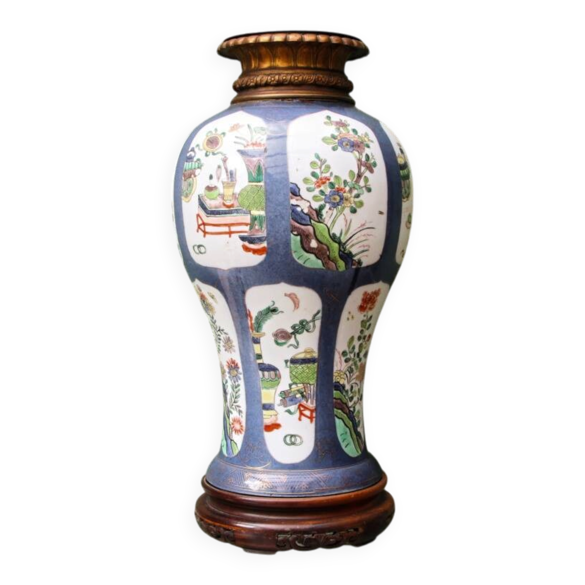 Lamp base, Chinese porcelain, Kangxi style, late 19th century.