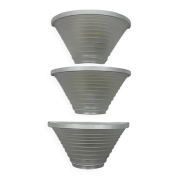 Set of 3 Egisto 28 Wall Lights by Angelo Mangiarotti for Artemide 1985 Satin White Glass Lacquered Metal Post-Modern Design Collector's Item