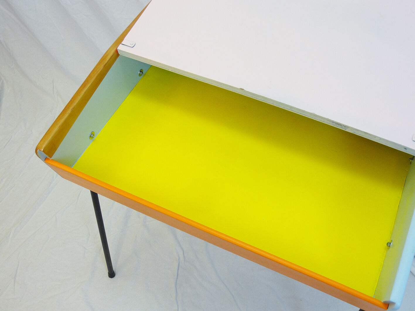 Bureau enfant vintage top ciel