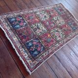 Handmade Persian Bachtiar Djahad rug 174x101cm