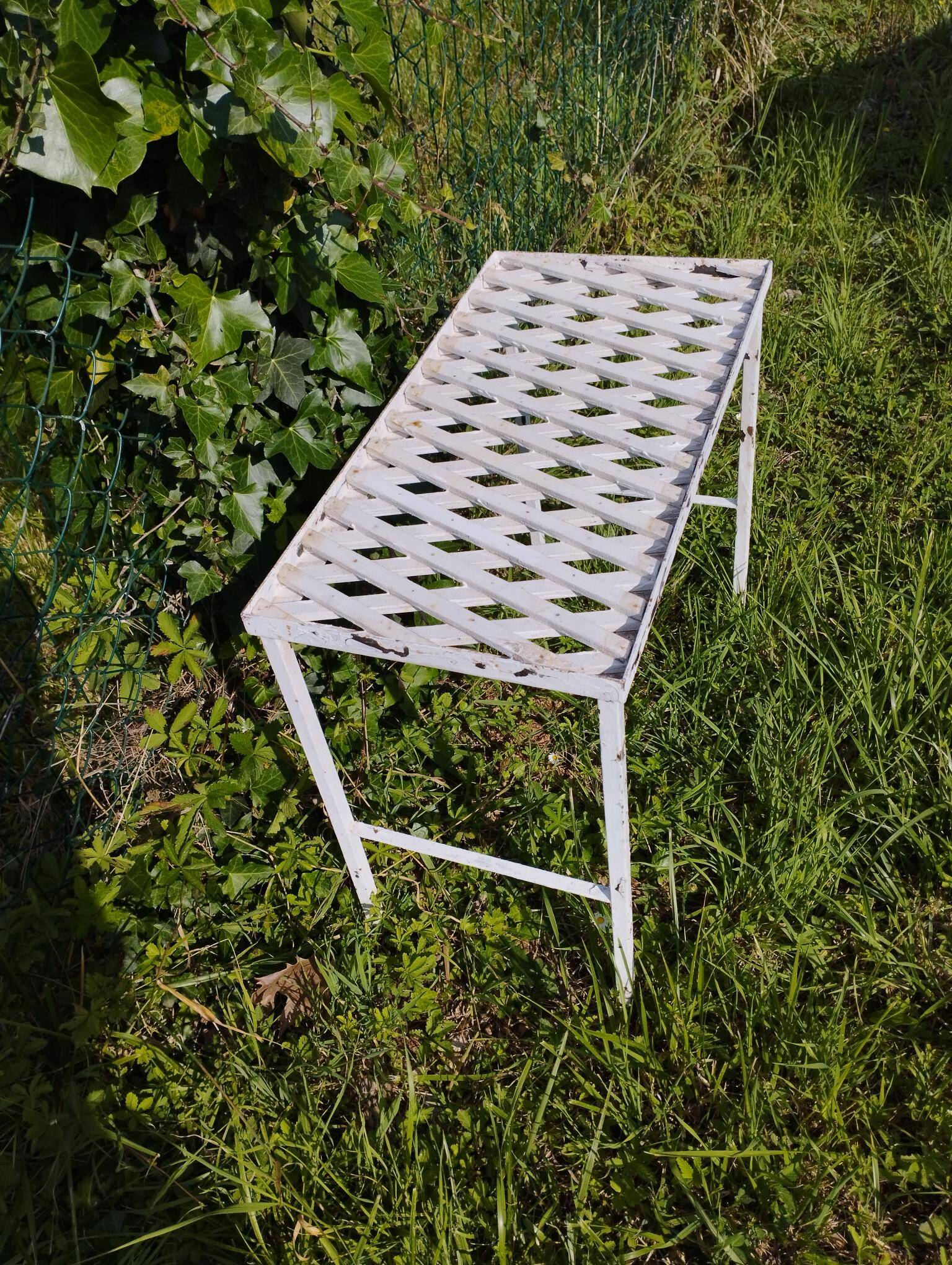 Vintage plant stand, antique.